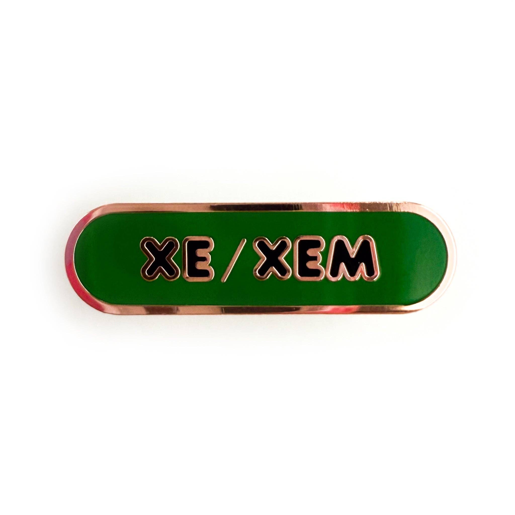 Xe/Xem Pronoun Plaque Enamel Pin