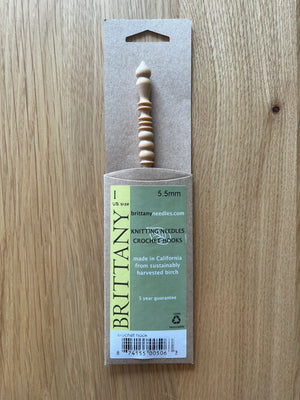 Brittany Birch Crochet Hook