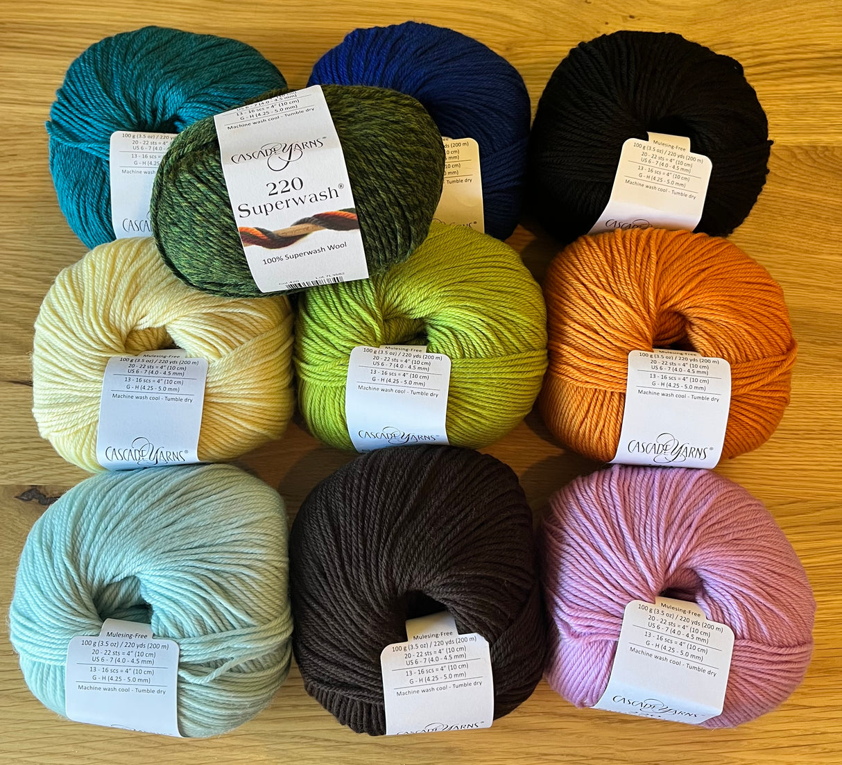220 Superwash Worsted by Cascade Yarns