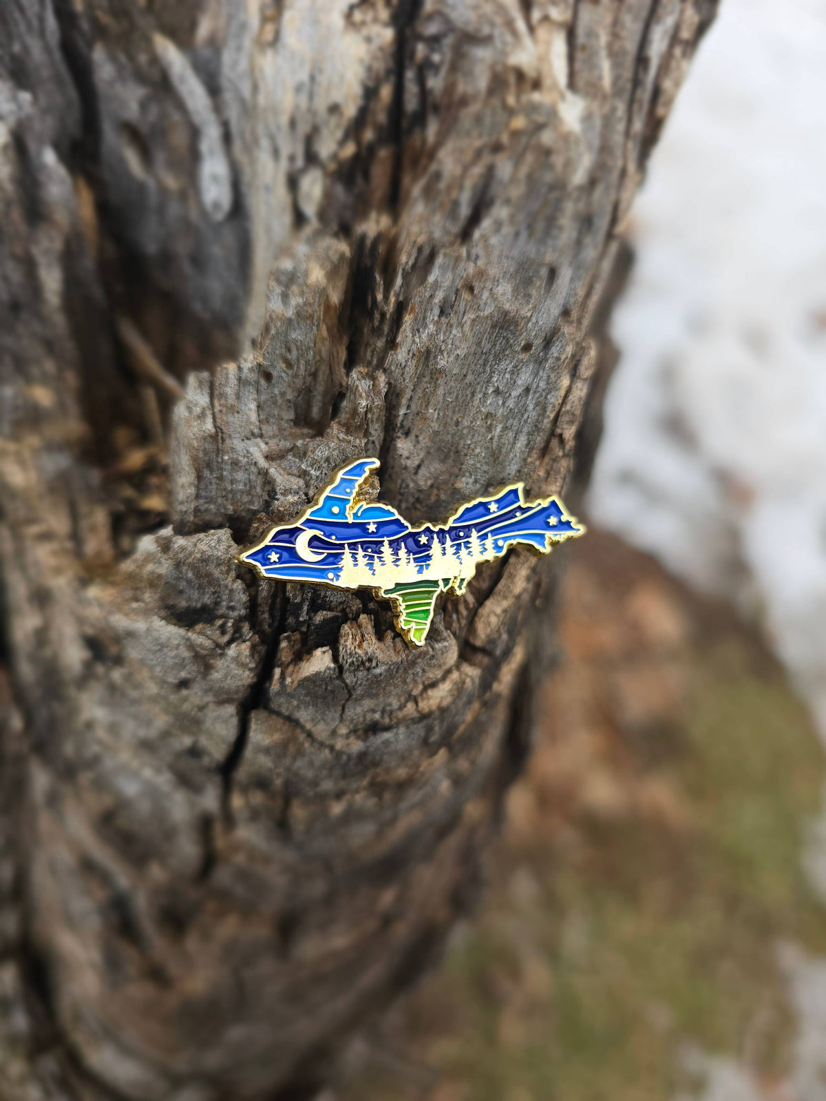 Upper Peninsula Gold Aurora Enamel Pin