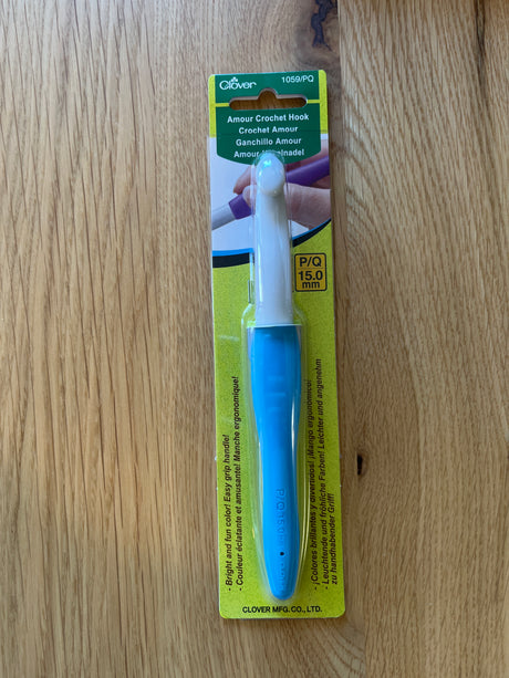 Amour Crochet Hook