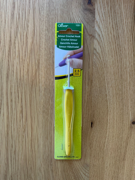 Amour Crochet Hook