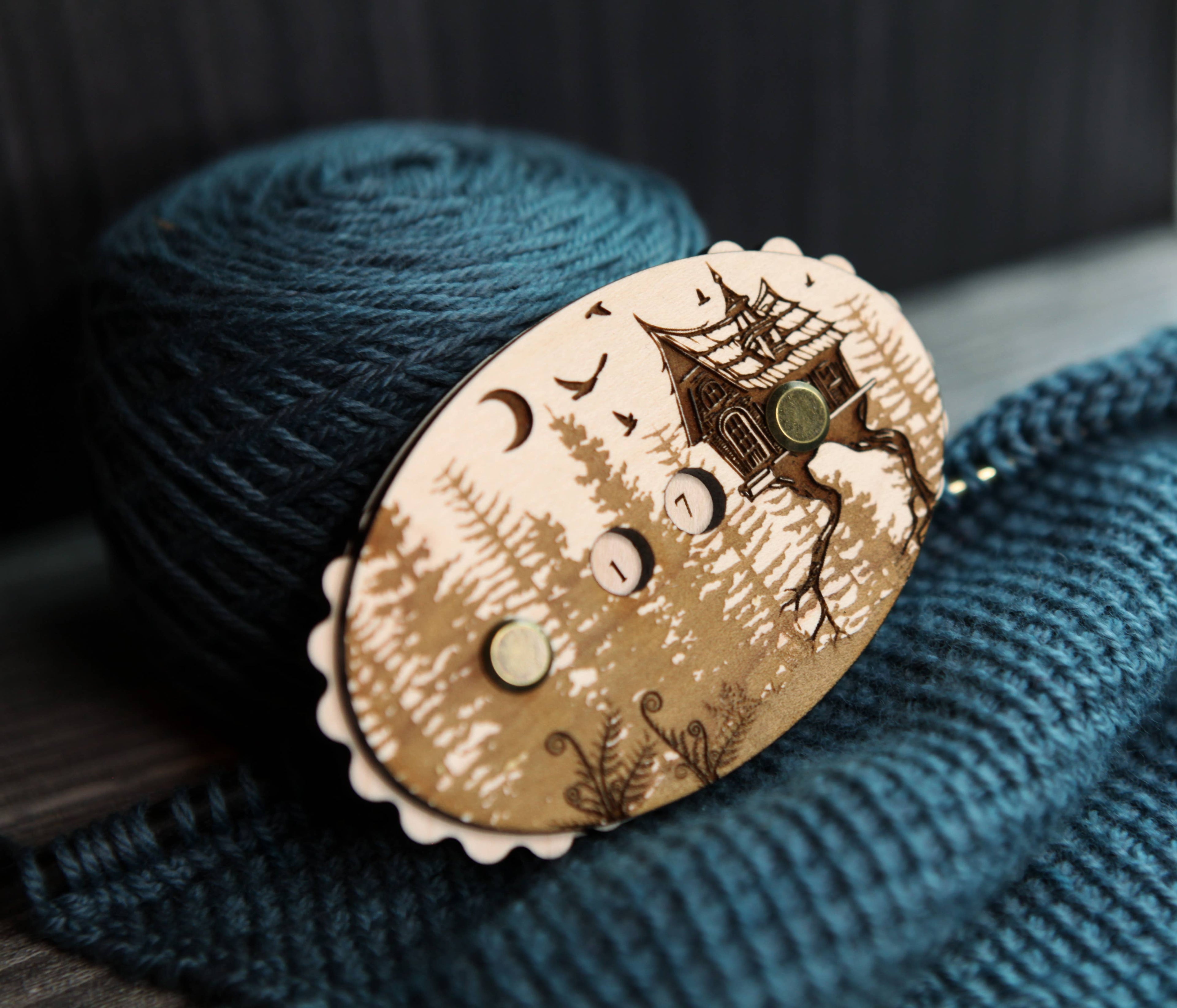 Baba Yaga Forest House Row Counter